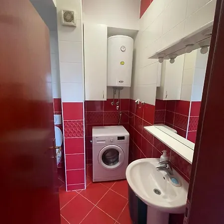 Apartment Aleja 2 *