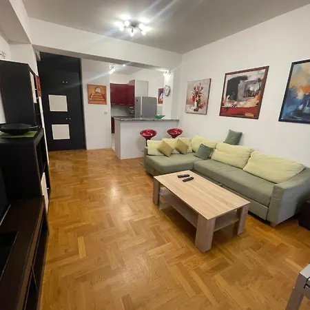 Aleja 2 Apartment